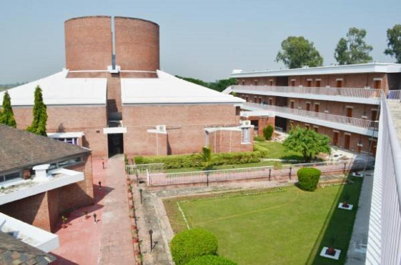 Indo Hokke Hotel Rajgir Exterior photo